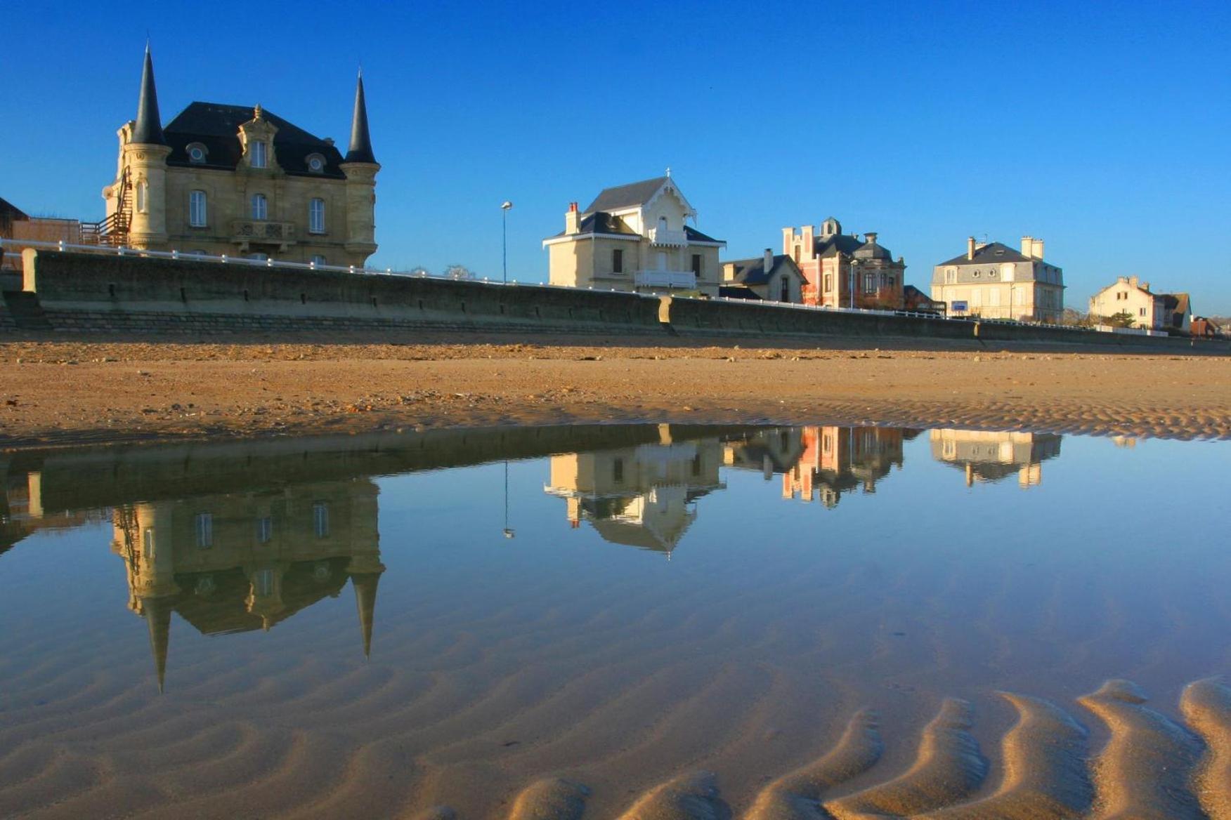 Bajocasse Apt Duplex Spacieux 3 Ch 2 Sdb Cosy Plein Centre Bayeux Decoration Elegante Proche Plages Du Debarquement Exterior photo